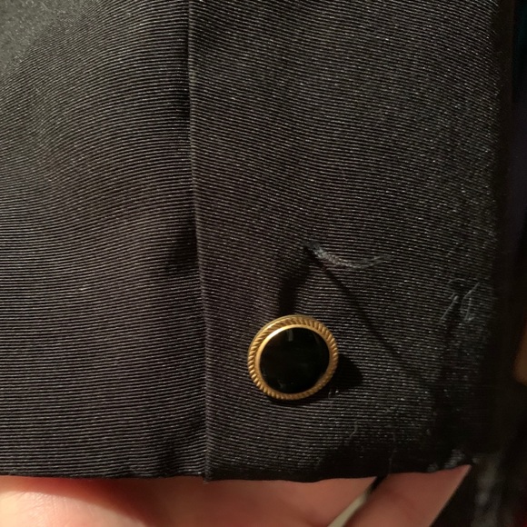 • vintage black blazer gold button • - Picture 5 of 14